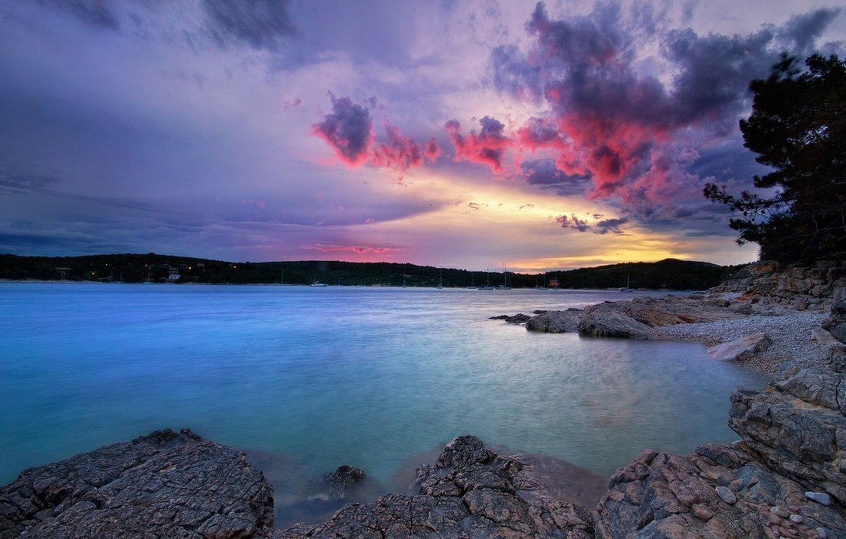 Artatore sky by MKnor
