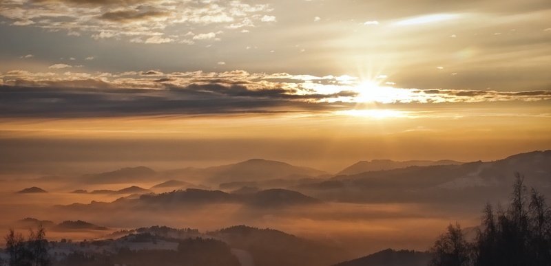 Sunrise by jokeman