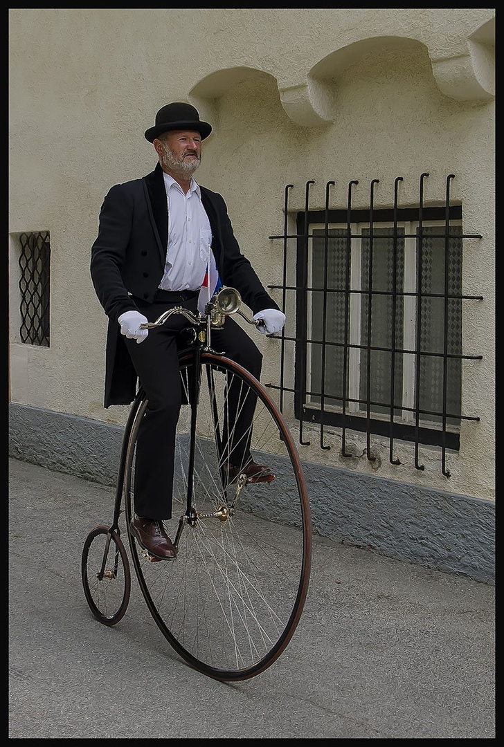 Oldtimer - na kolesu. by stane gortnar