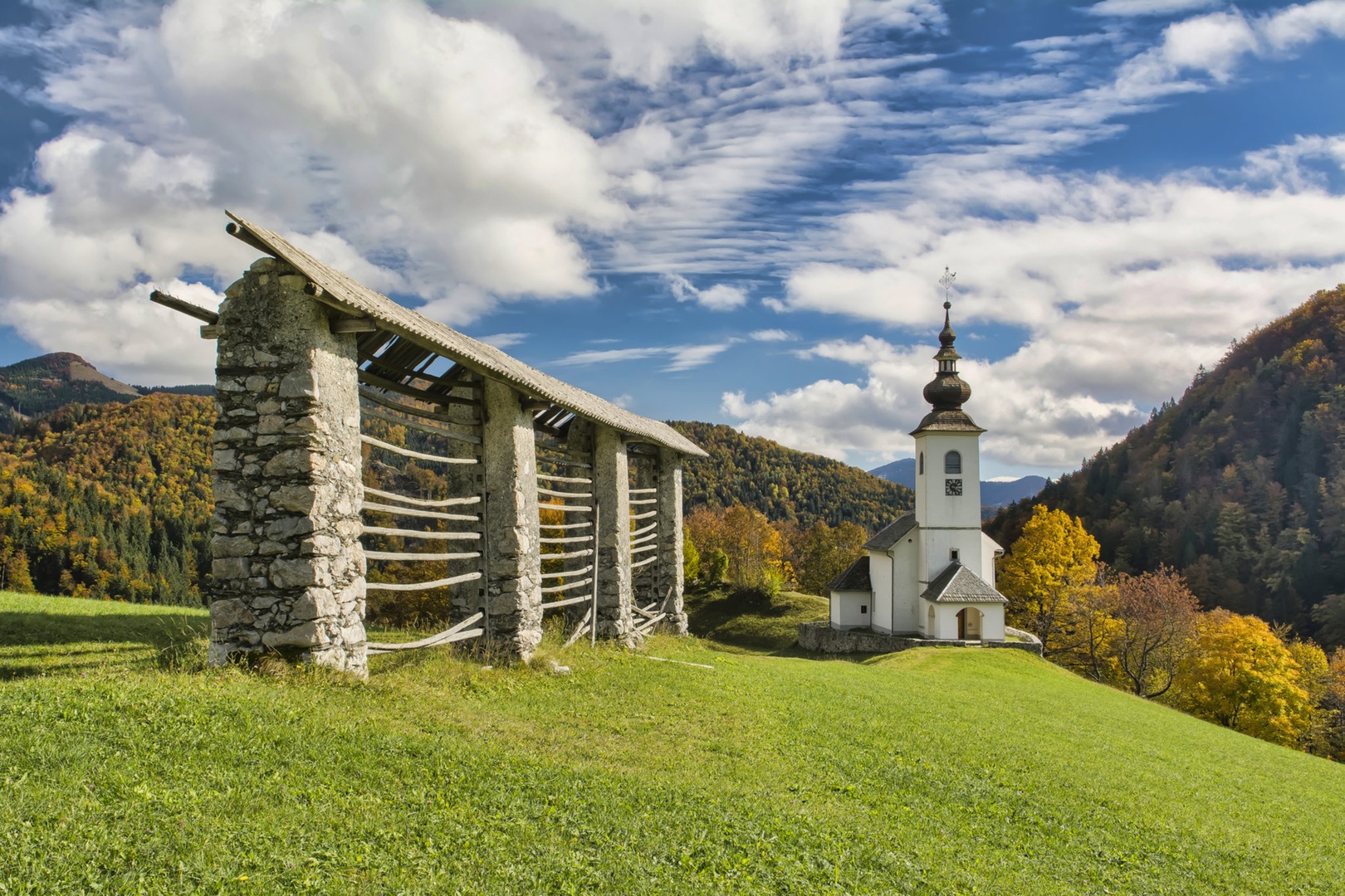 Cerkev sv. Marka by stane gortnar