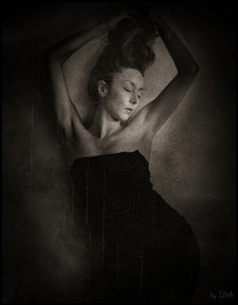 Mesečeva kći... by Ivana Todorovic