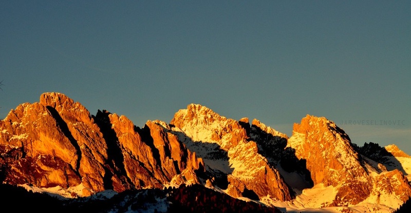 Sončni zahod v Dolomitih by Jaro Veselinovič