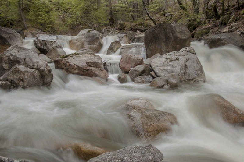 Rocks and water by Matej Šušteršič