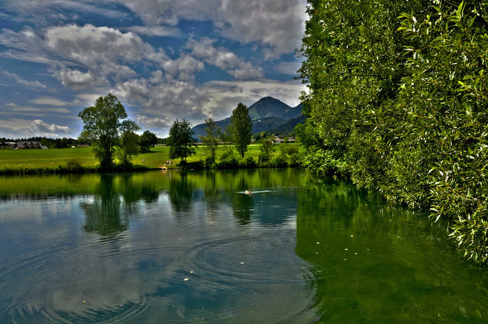 jezero Predvor by Matej Šušteršič