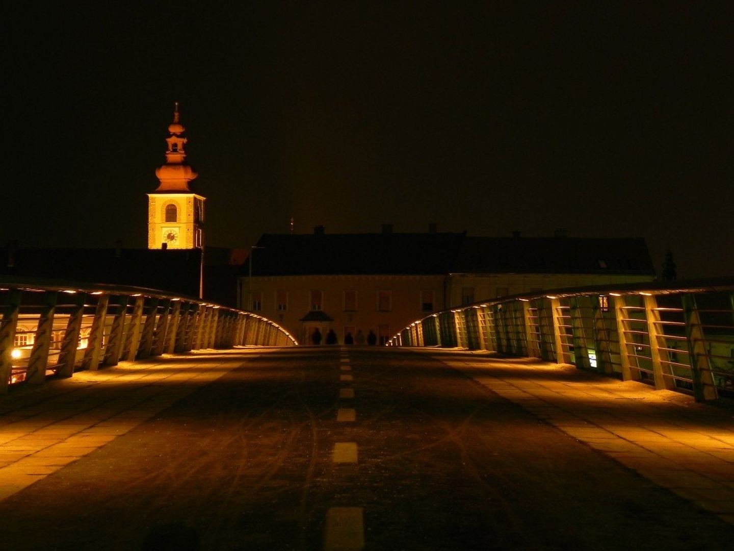 Ptujski peš most by Marko Vindiš