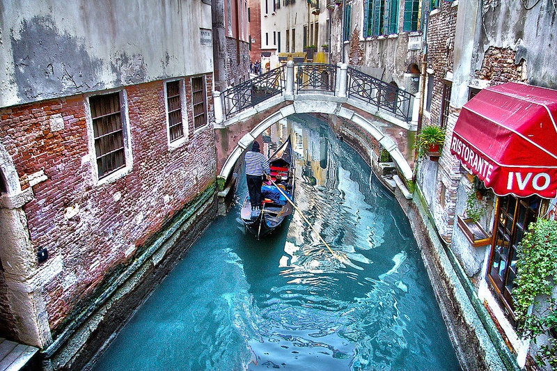 gondola by canon1937