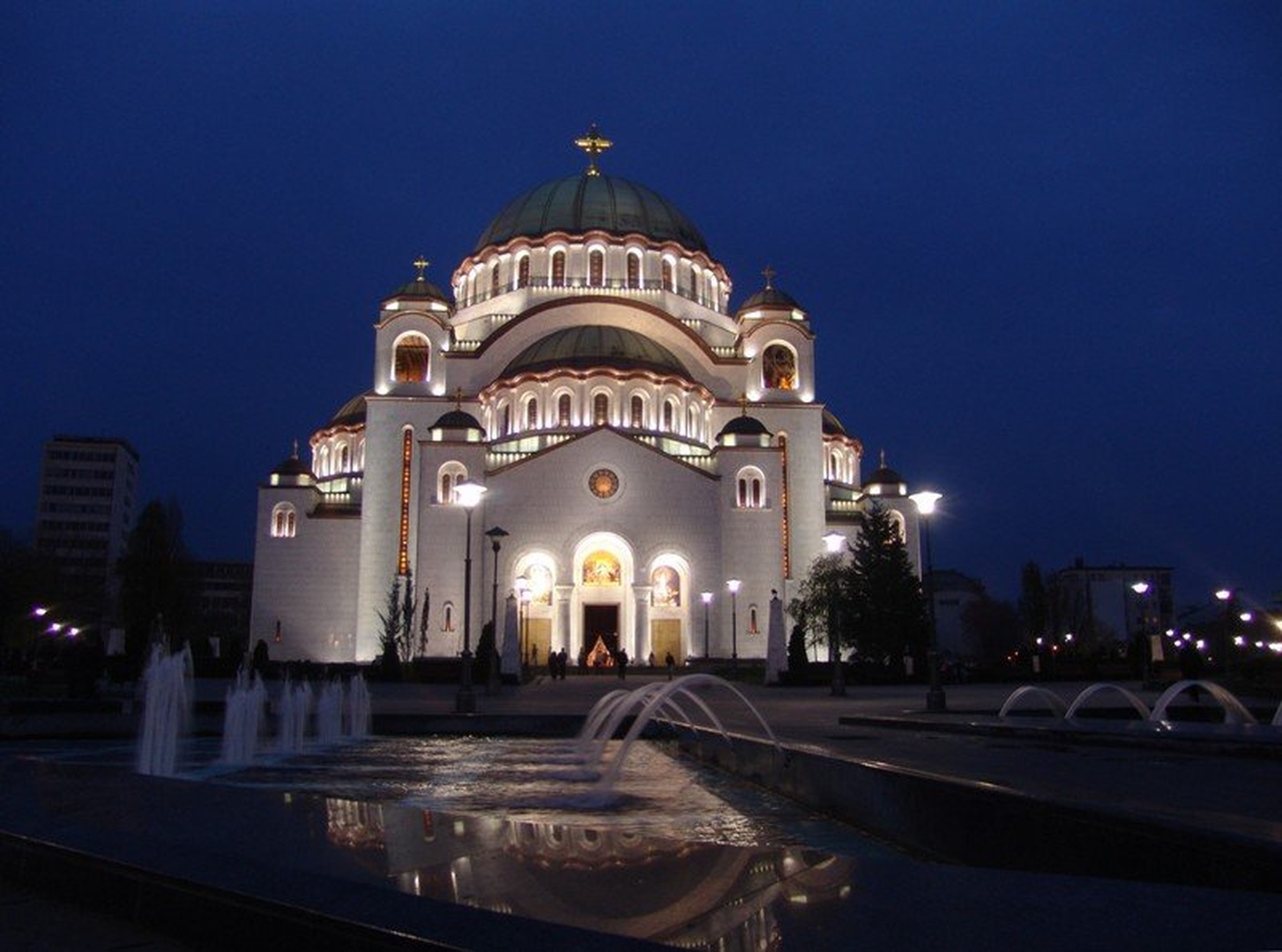Beograd, Sveti Sava by Roman Zupanc