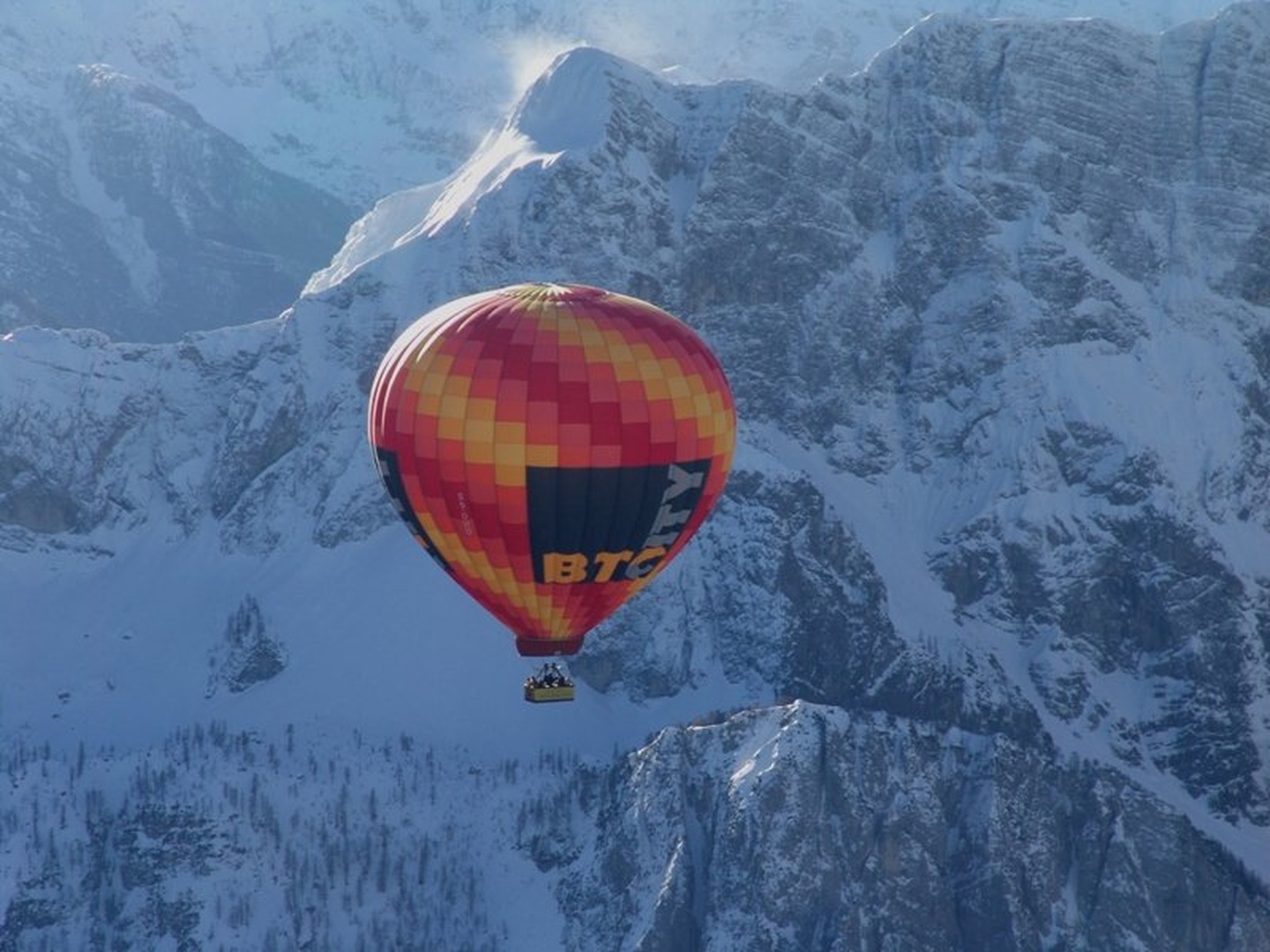 Polet z balonom by Roman Zupanc