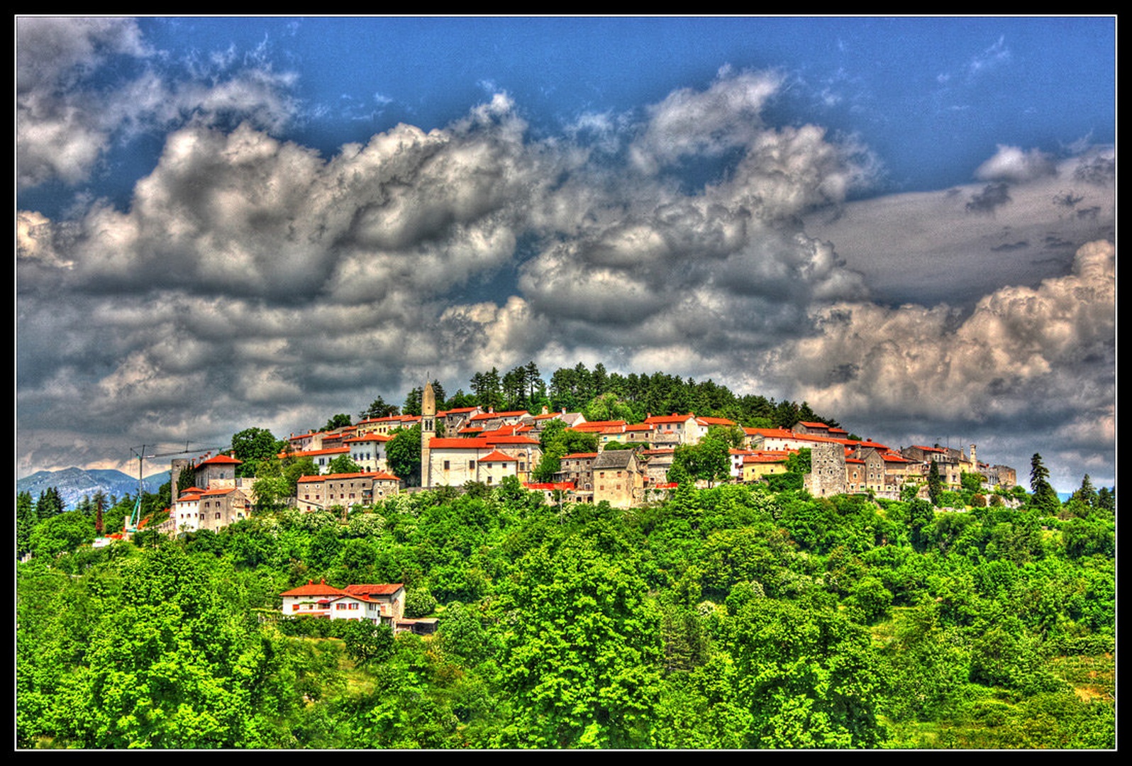 Štanjel HDR by Simon Kovačič