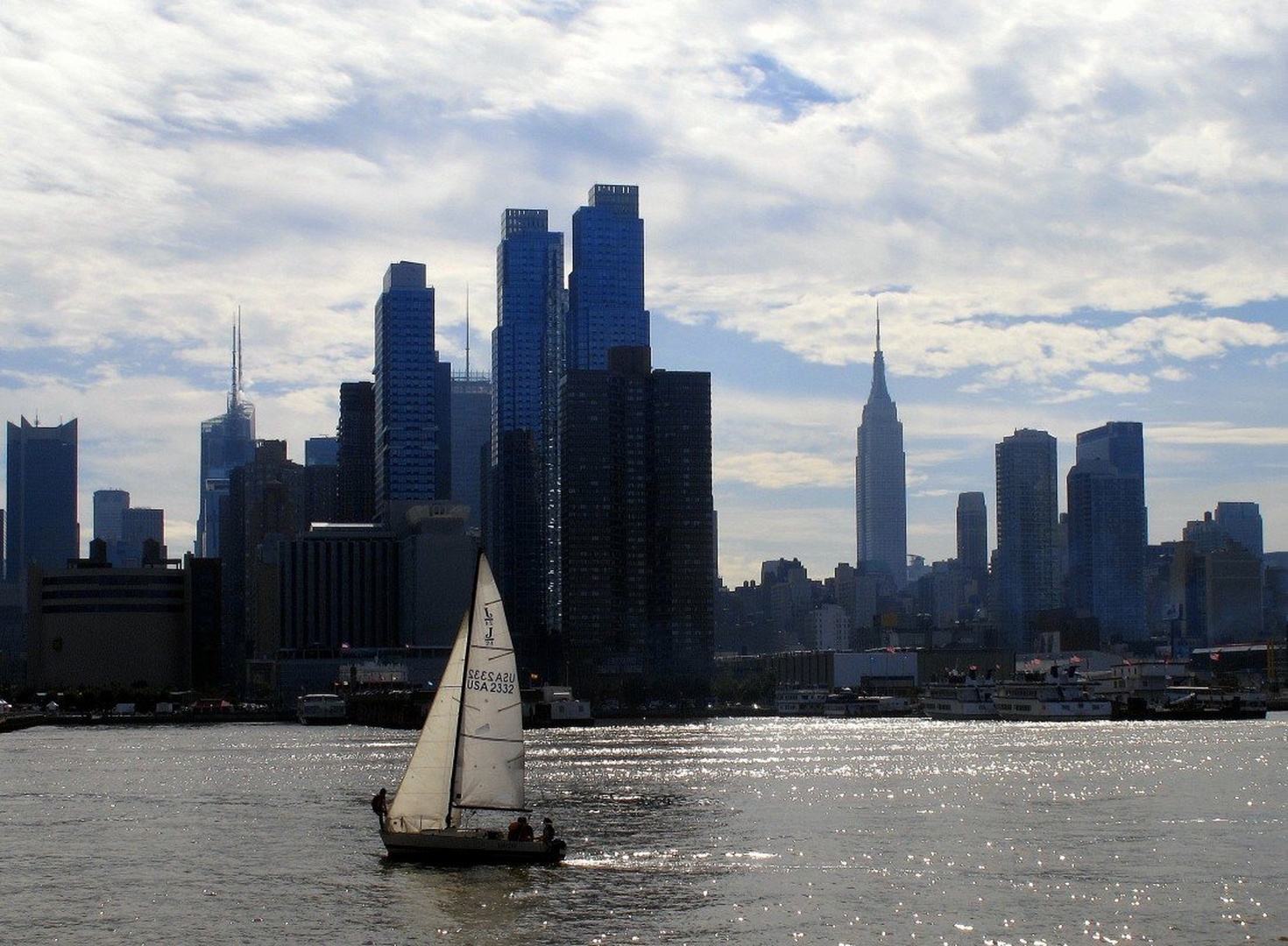 River Hudson by Zdenka Š.