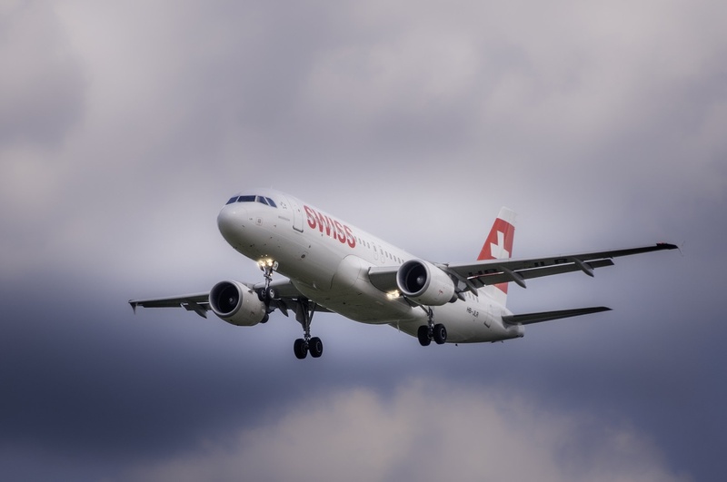 Airbus A-320 by AndrejS