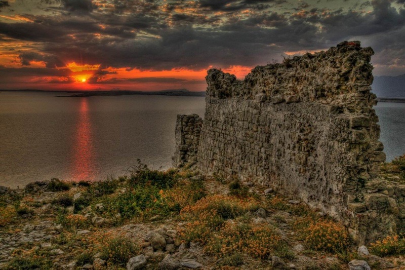 Sonce za otok gre.. by Johan
