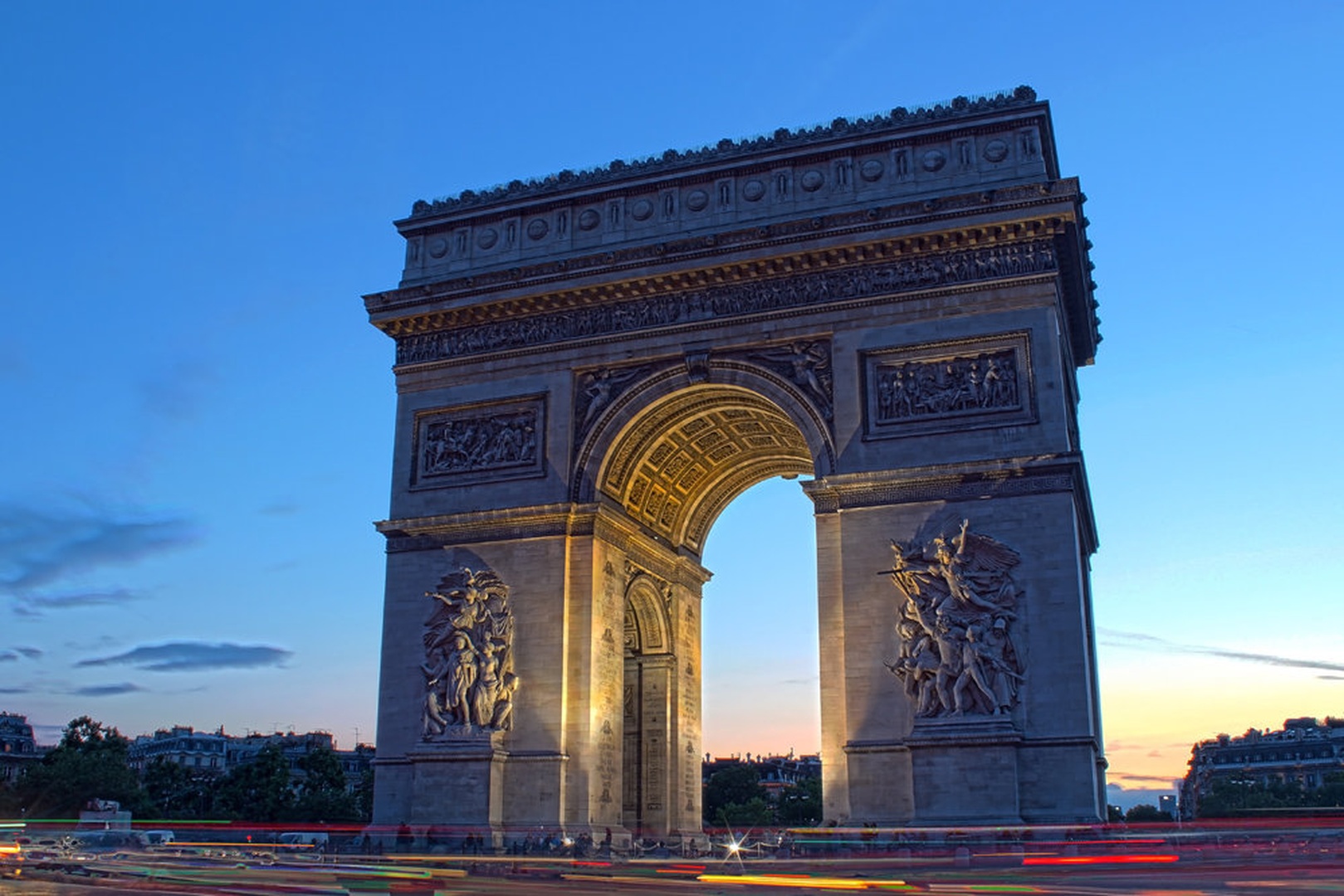 Arc de Triomphe by Matej Skubic