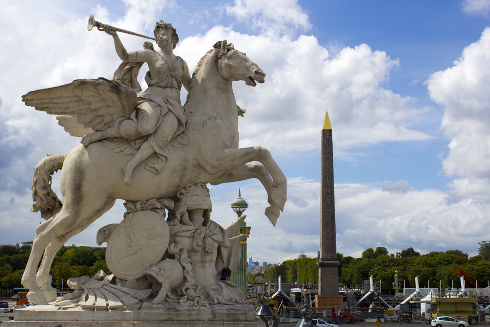 Place de la Concorde by Matej Skubic