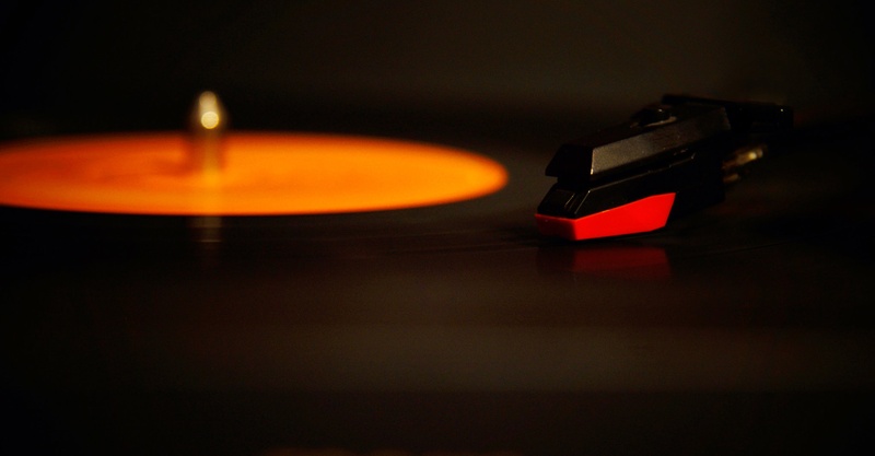 Gramofon by Nina Rot