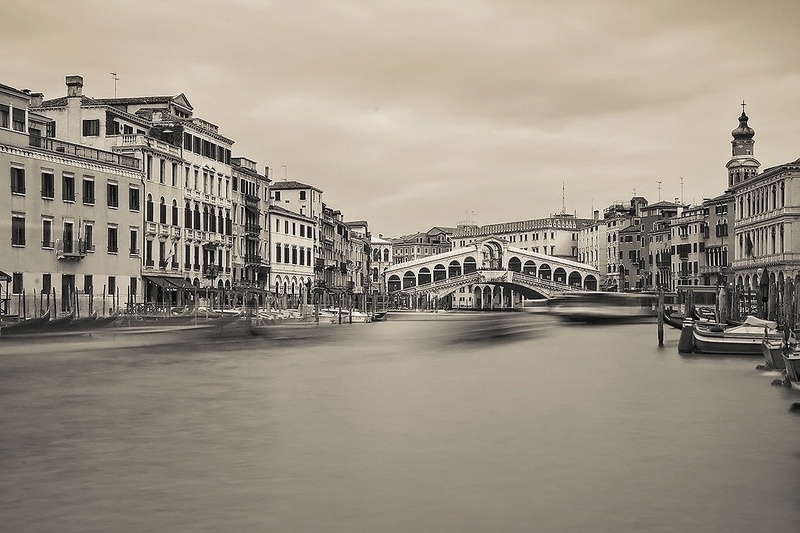 Venice traffic by Andrej Habjan