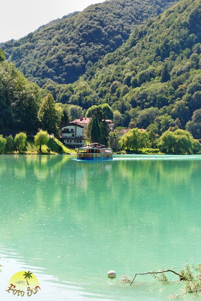 Barčica by Foto Sun