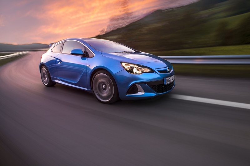 Opel Astra OPC by Gašper Pirman