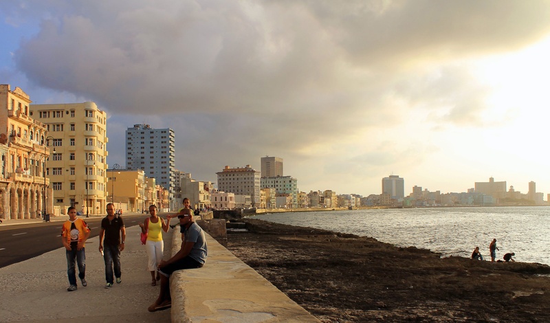 Before the rain by Zaly