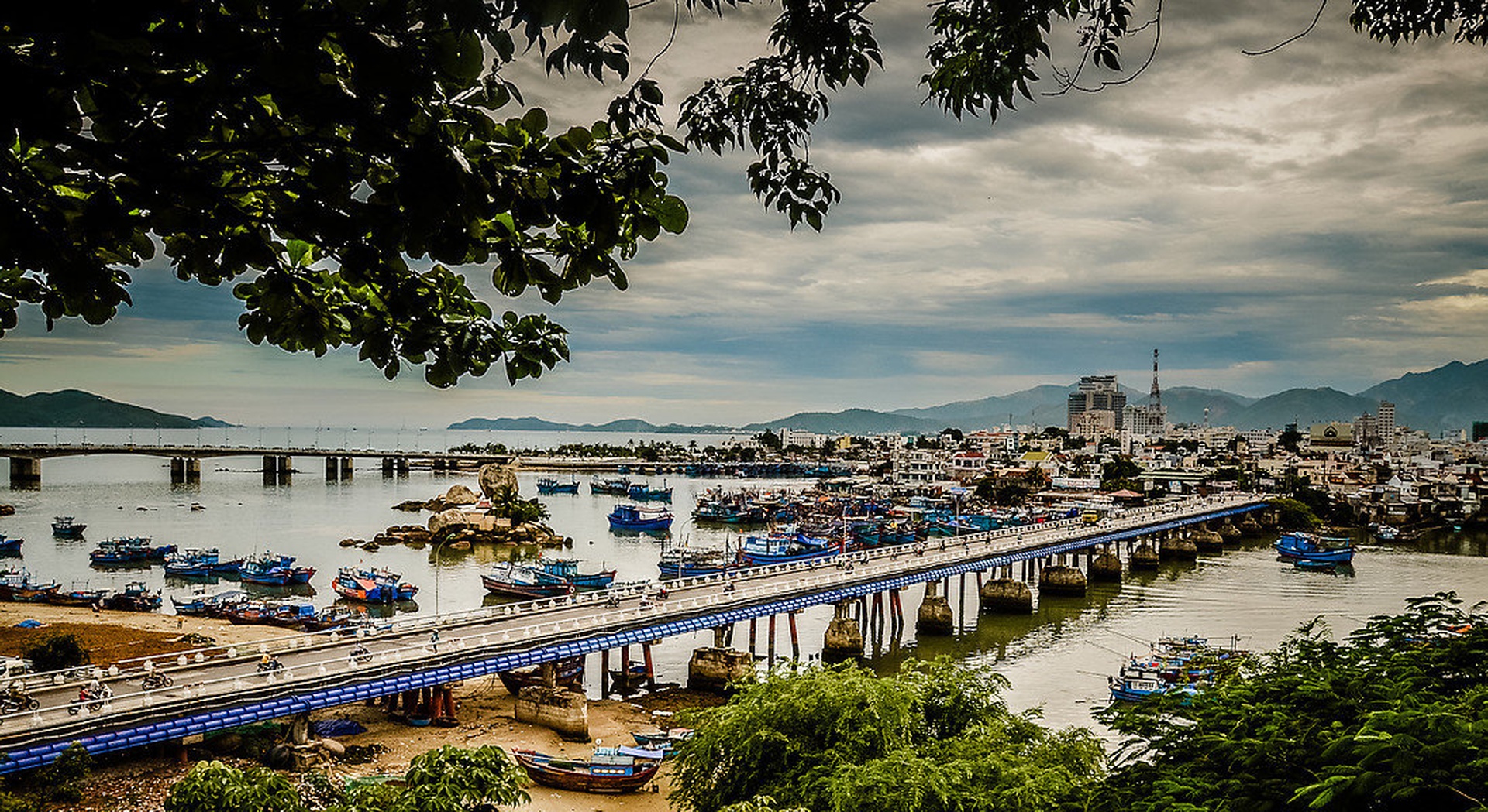 Nha Trang by Kamplc Shop
