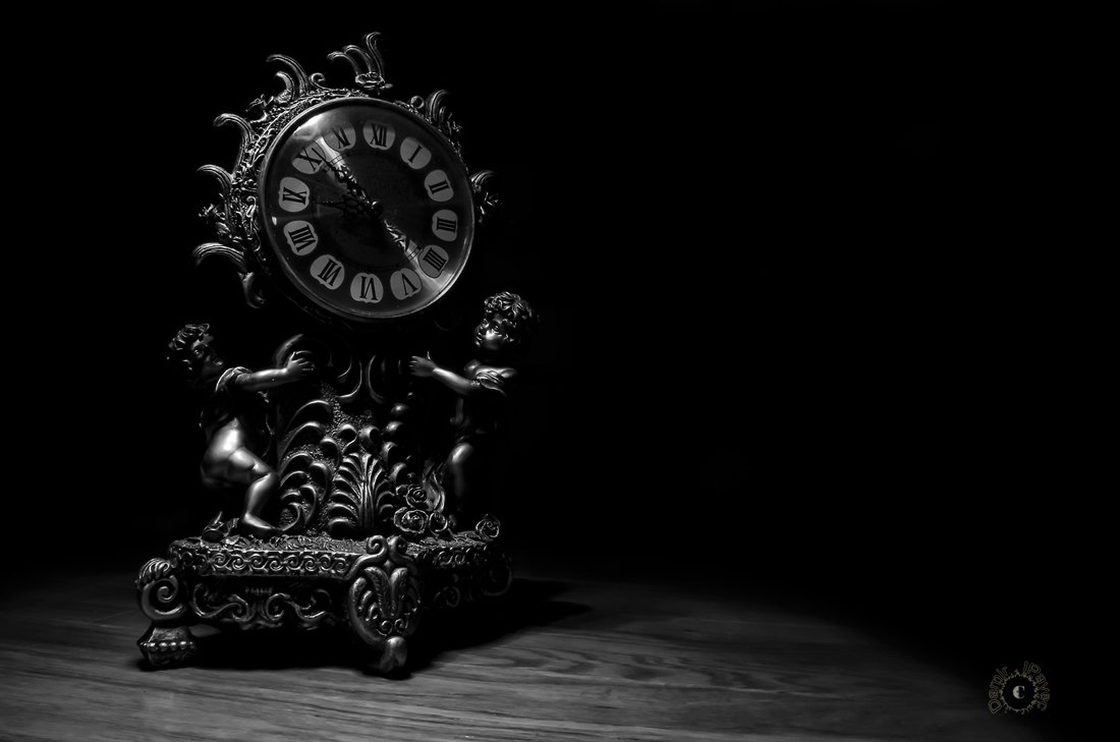 Old clock by Damir Ipavec