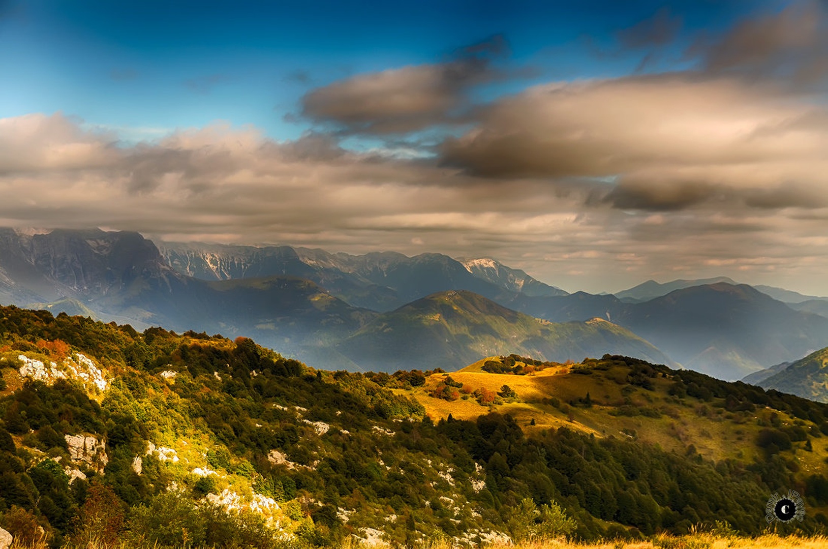 Pogled iz Matajurja by Damir Ipavec