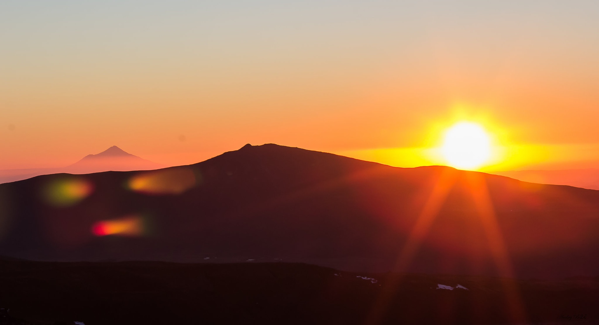 Mt. Taranaki in the sunset by Andrej