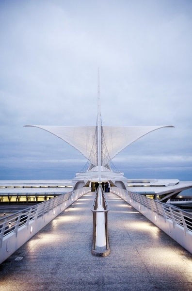 Milwaukee art museum by janziher