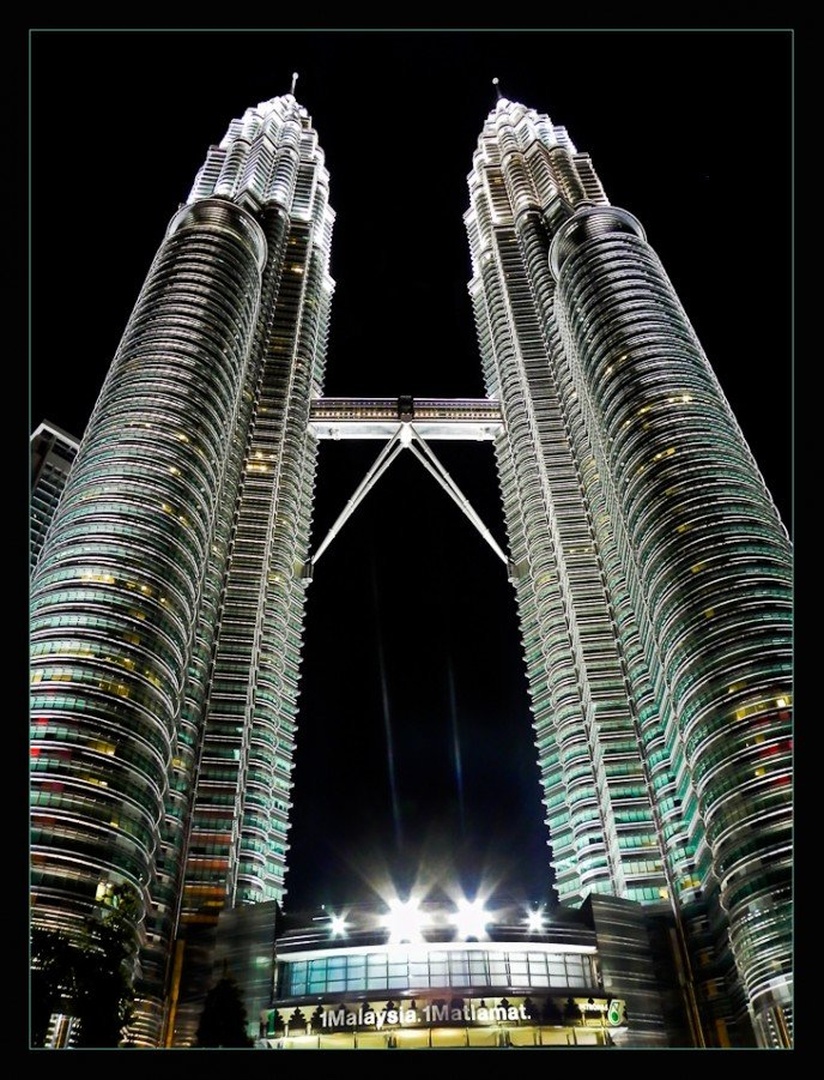 Petronas twin towers by