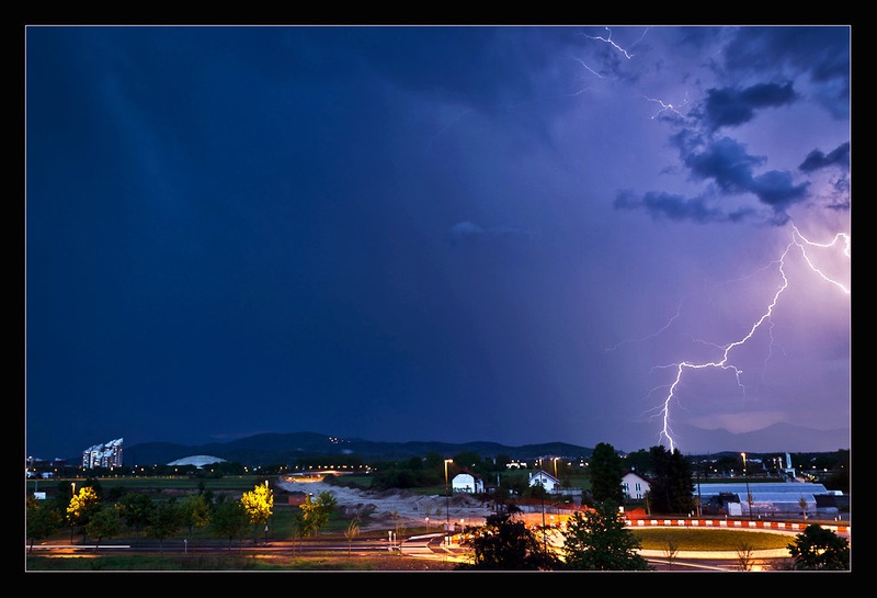 electric no2 by kalamar