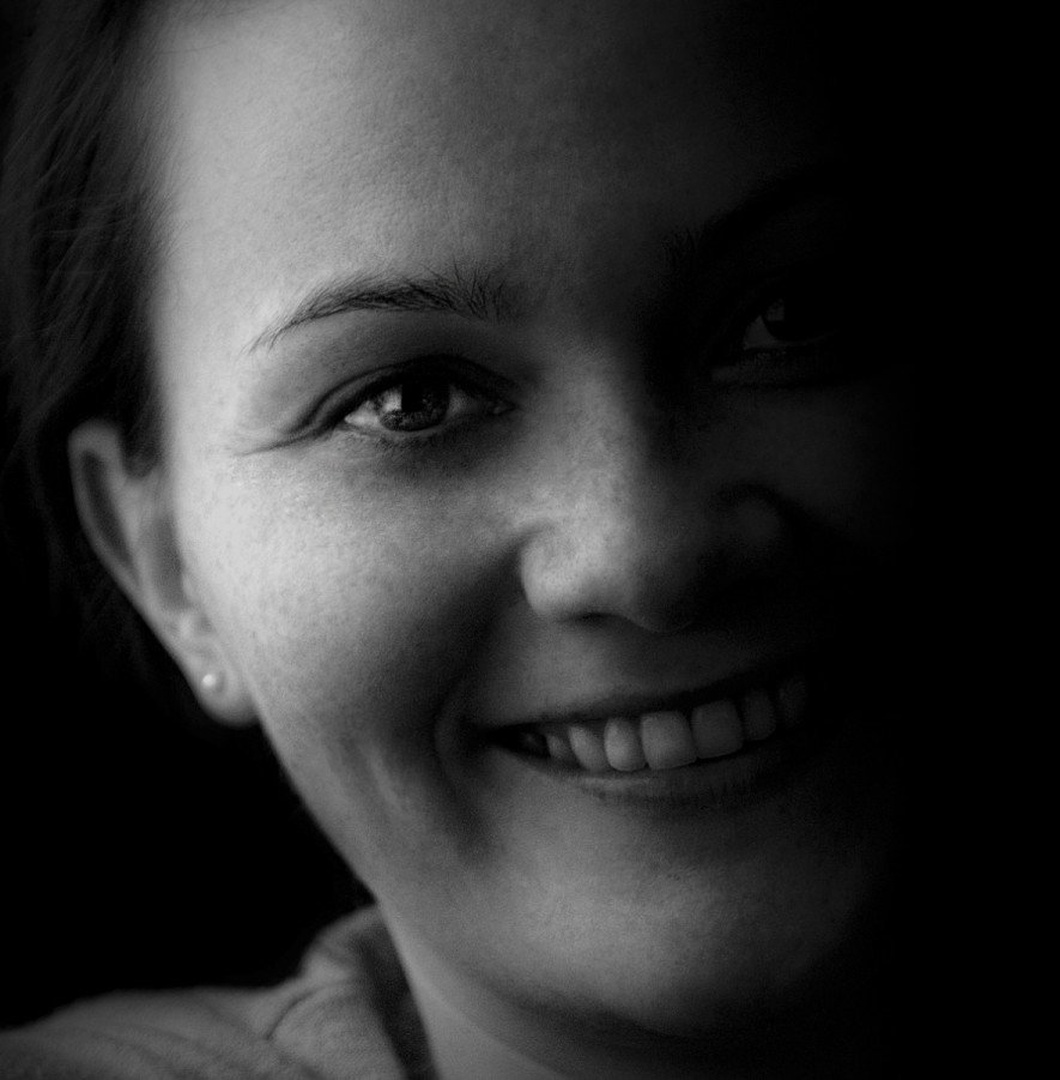Mojca by Dejan Lampret