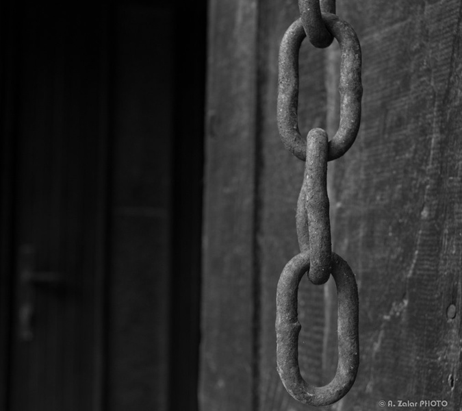 Old Chain by Aljaž Zalar