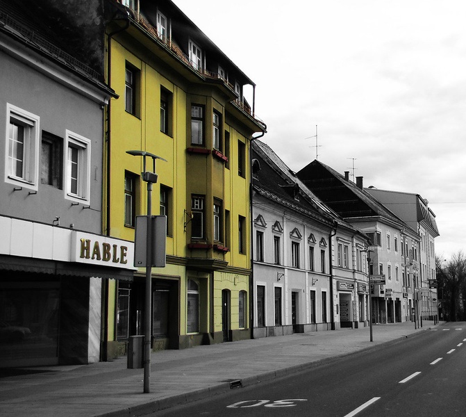 black'n yellow by eRRor