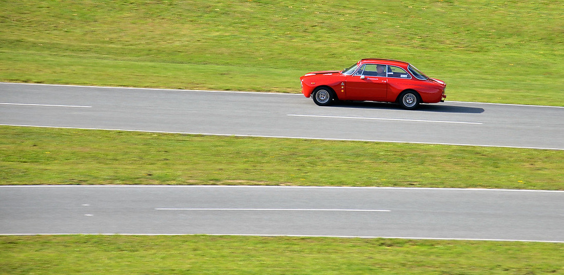 Rdeča Alfa by Sasssh