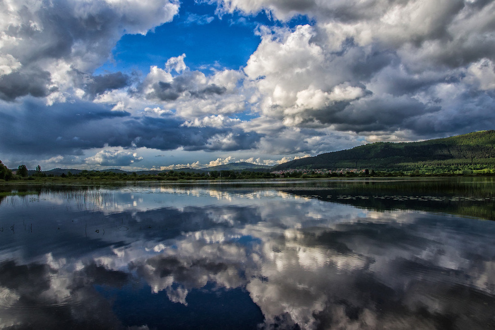 Cerkniško jezero by Borut Zevnik
