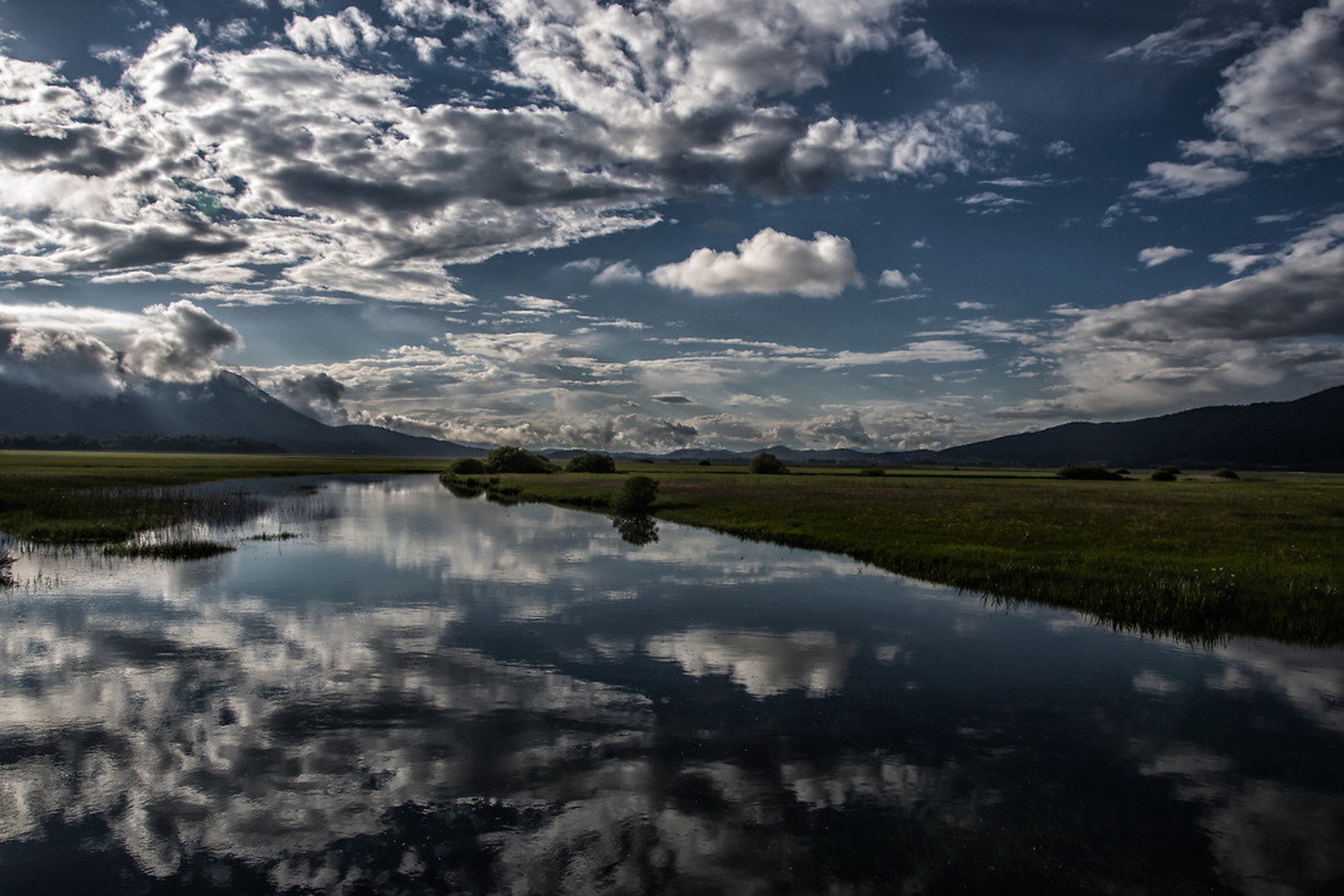 Cerkniško jezero by Borut Zevnik