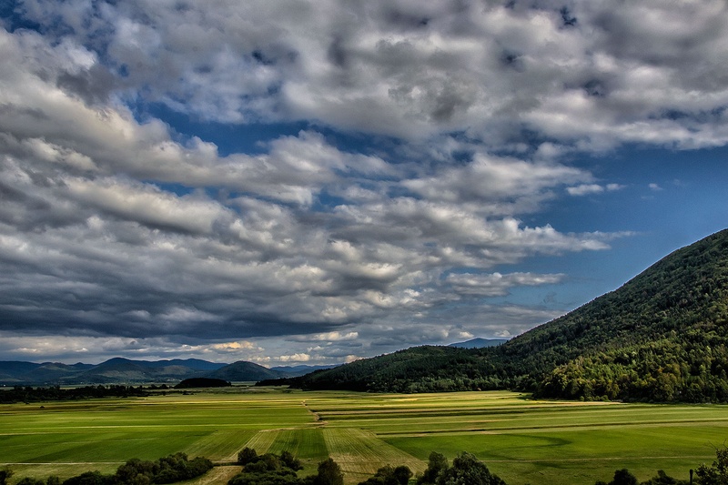 Cerkniško jezero by Borut Zevnik