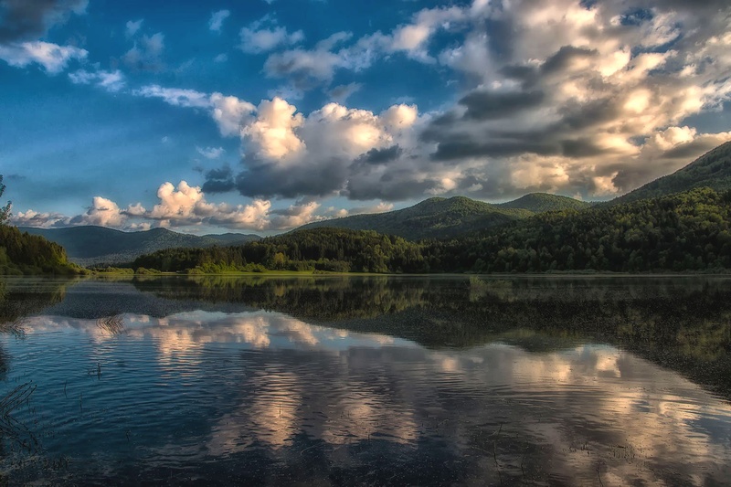jezero by Borut Zevnik