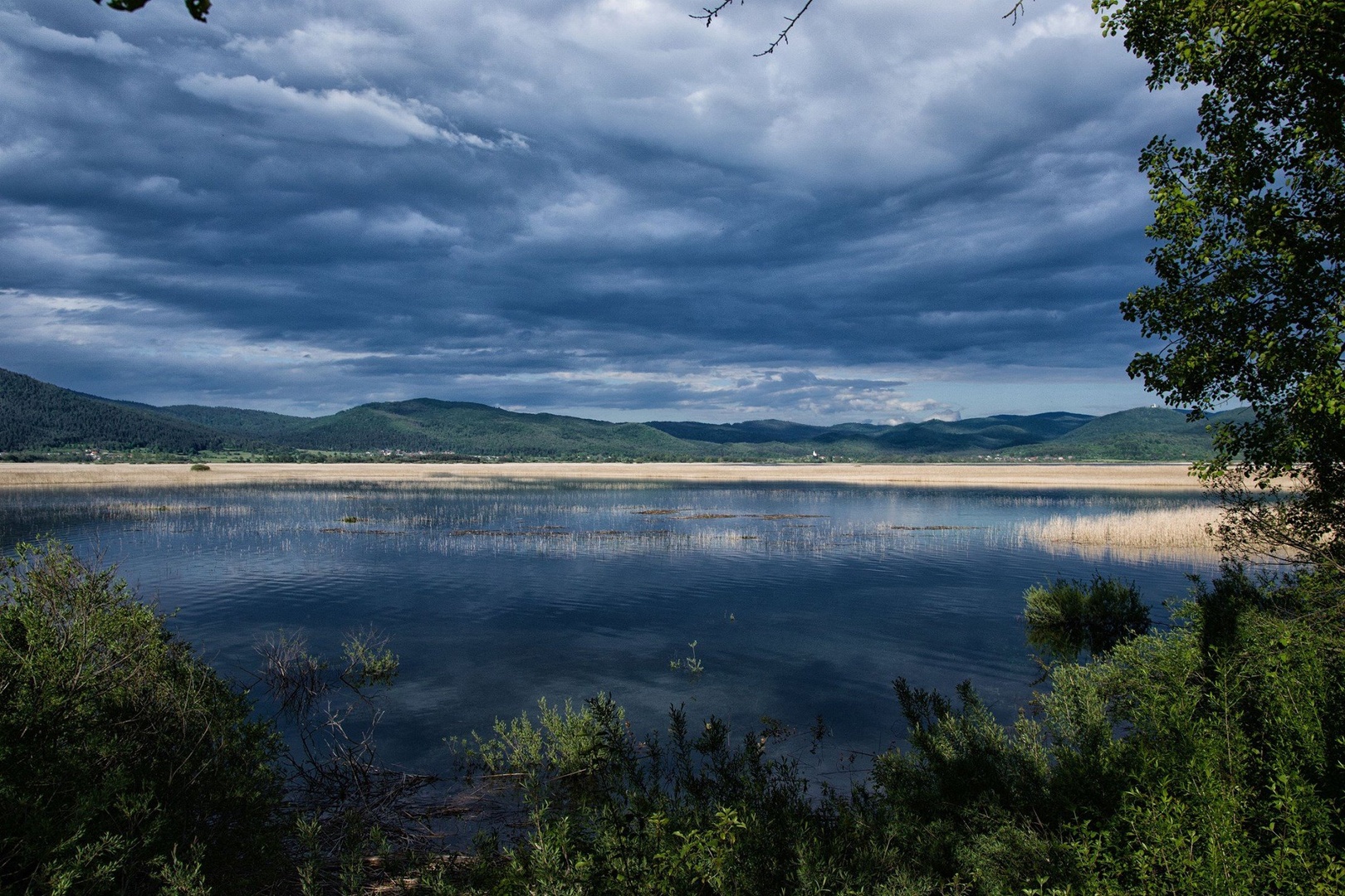 Cerkniško jezero by Borut Zevnik