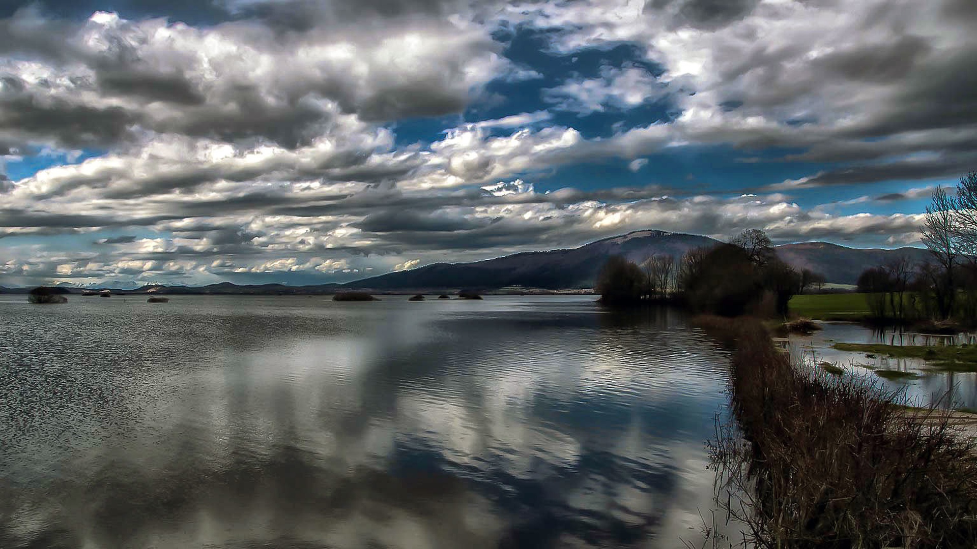 jezero by Borut Zevnik