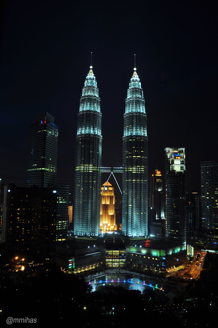 Petronas Towers by night by Miha Slatnar_mmihas