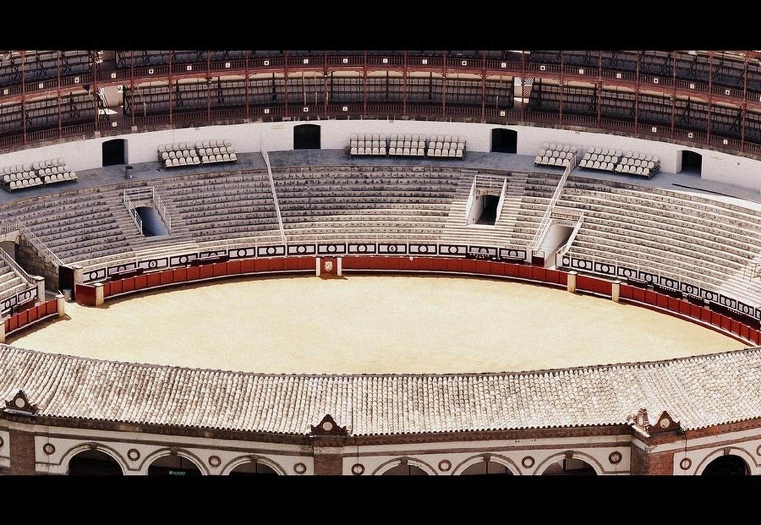Plaza de Toros (1) by Anita