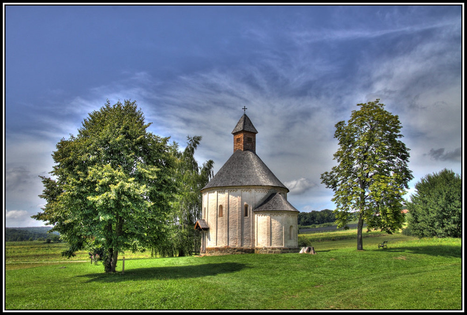 ROTUNDA by Jože Marinič