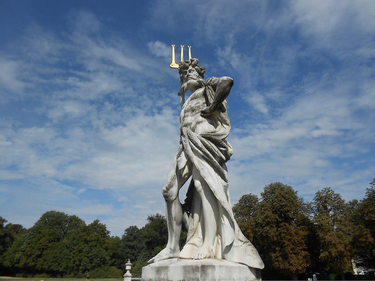 Neptun iz nimfenburškega vrta.Munich. by borut g