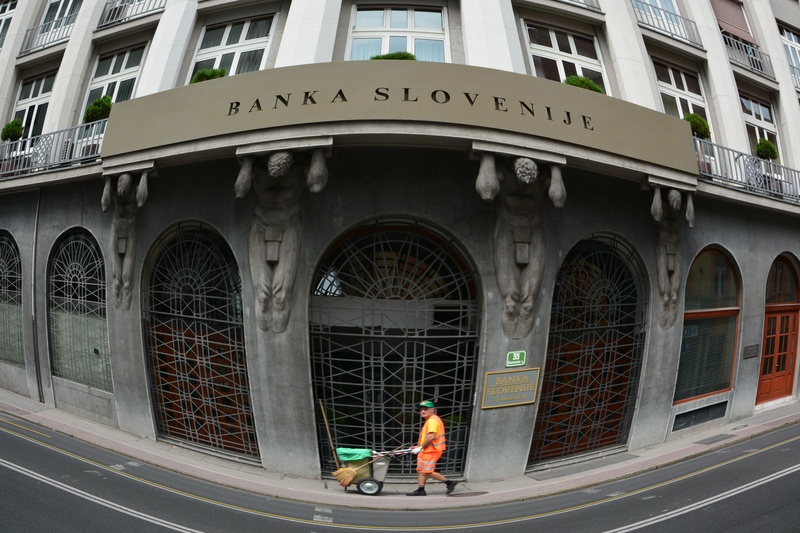 Čiščenje slovenskih bank. by borut g