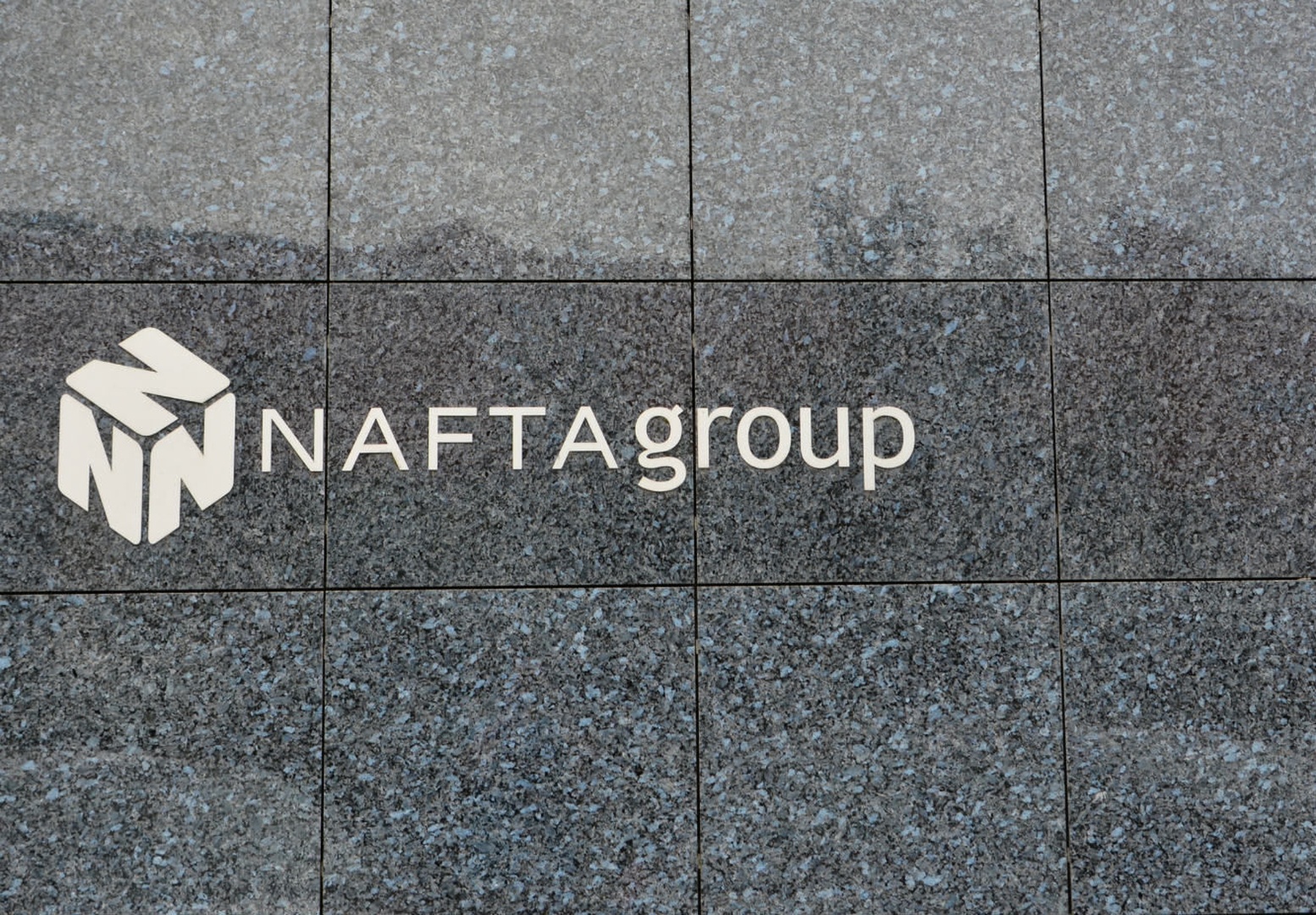 Nafta. by borut g