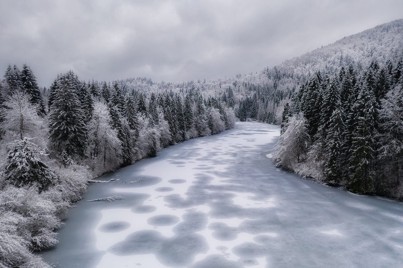 Frozen Reško lake by Jaka Ivančič