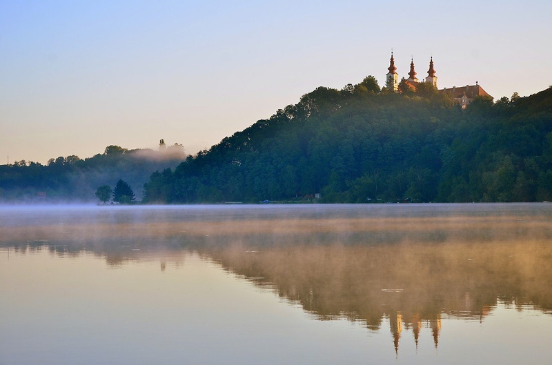 Jutro ob jezeru by Jasna